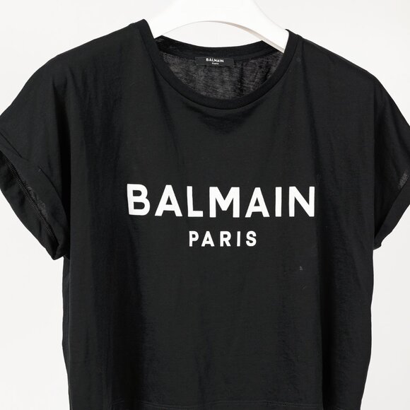 Balmain Black Cotton Cropped Velvet-Logo-Print T-Shirt - Picture 3 of 9